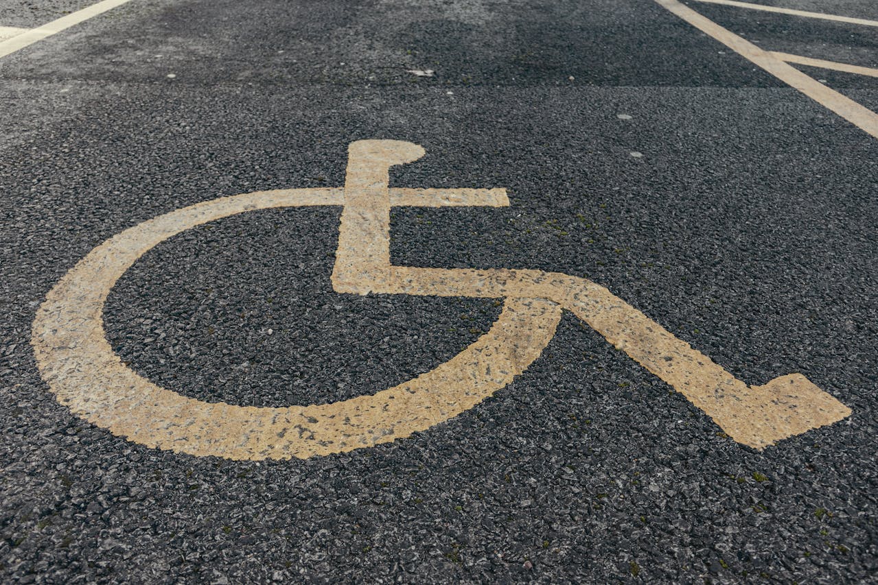 Riktig HC-parkering oppmerking gir tryggere og forskriftsmessig parkering